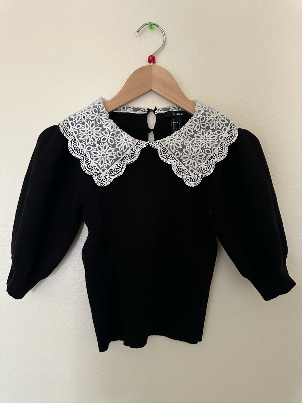 Forever 21 Black Knit Top with White Lace Peter Pan Collar